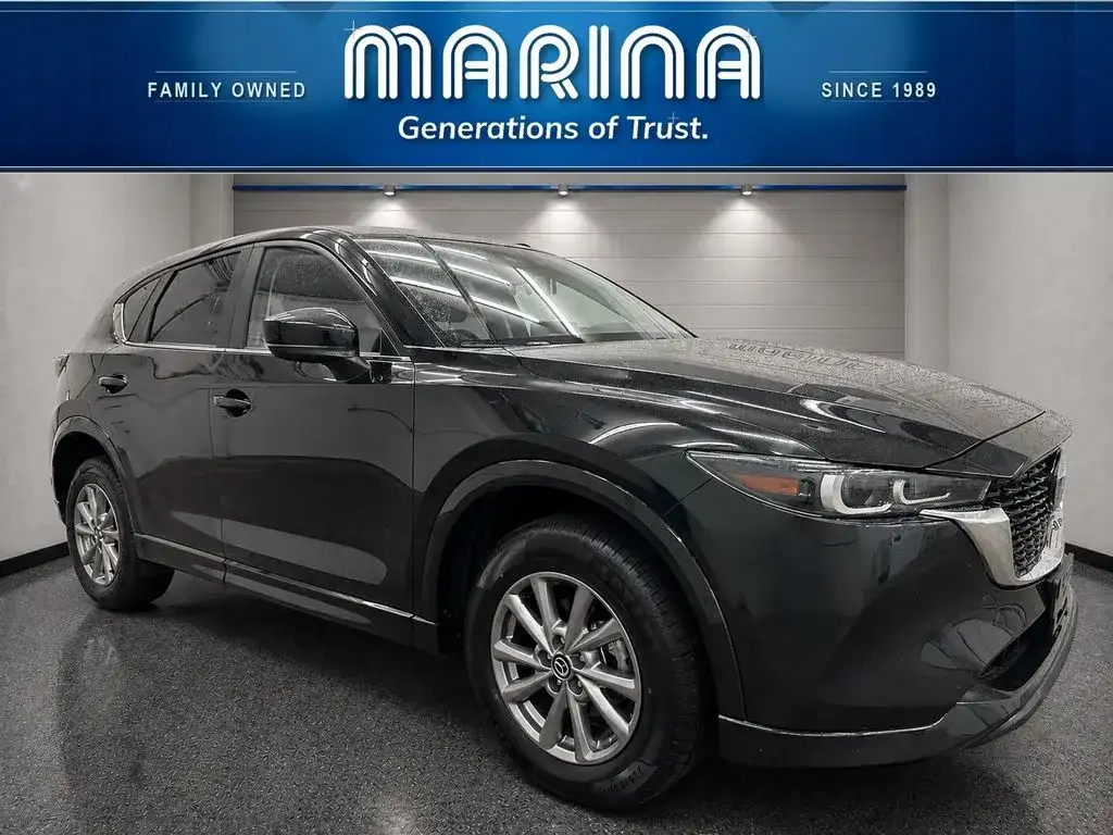 2025 Mazda CX-5 S Preferred package Auto AWD's photo