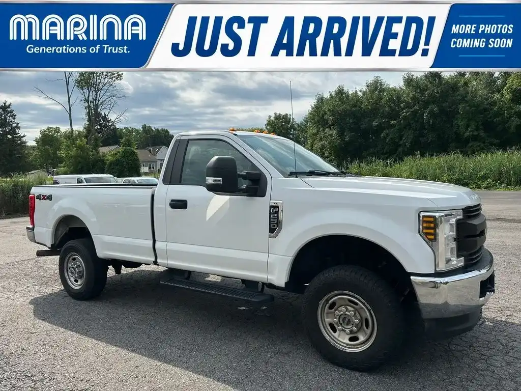 2019 Ford F-250 XL 4x4 Regular Cab 8' Box's photo
