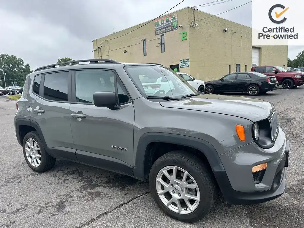 2022 Jeep Renegade Latitude 4x4's photo