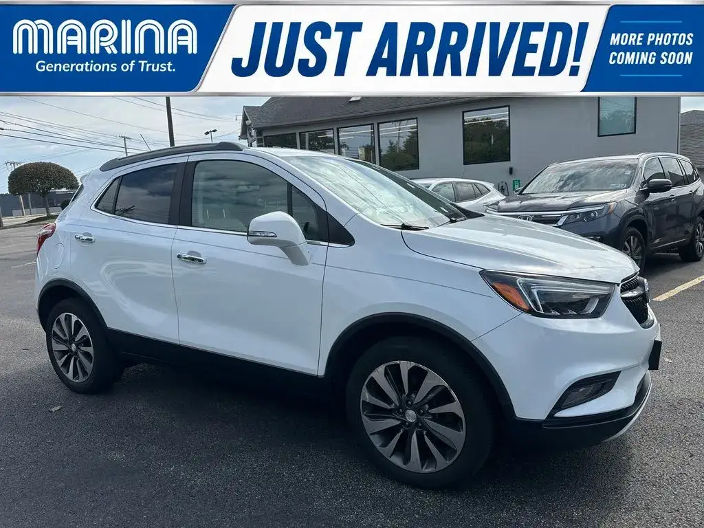 2017 Buick Encore Essence AWD photo 1