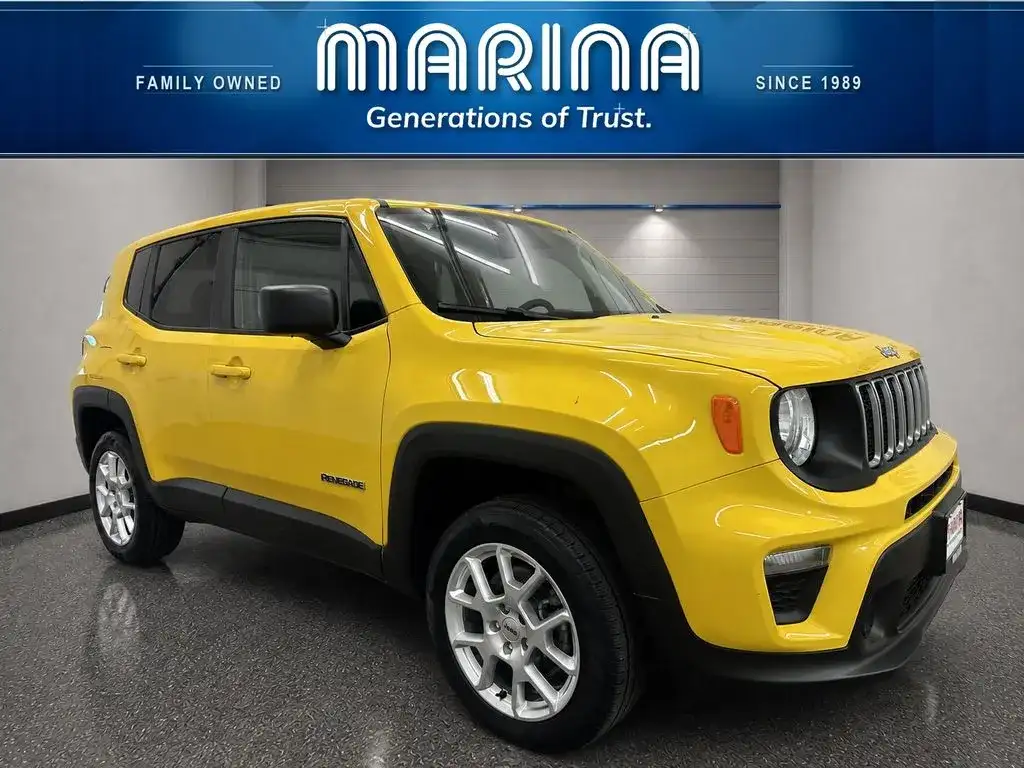 2023 Jeep Renegade Latitude 4x4's photo