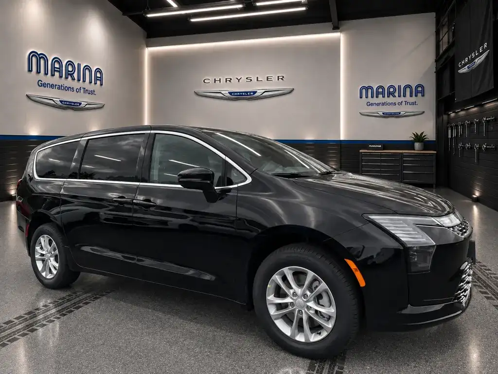2027 Chrysler Pacifica Select AWD's photo