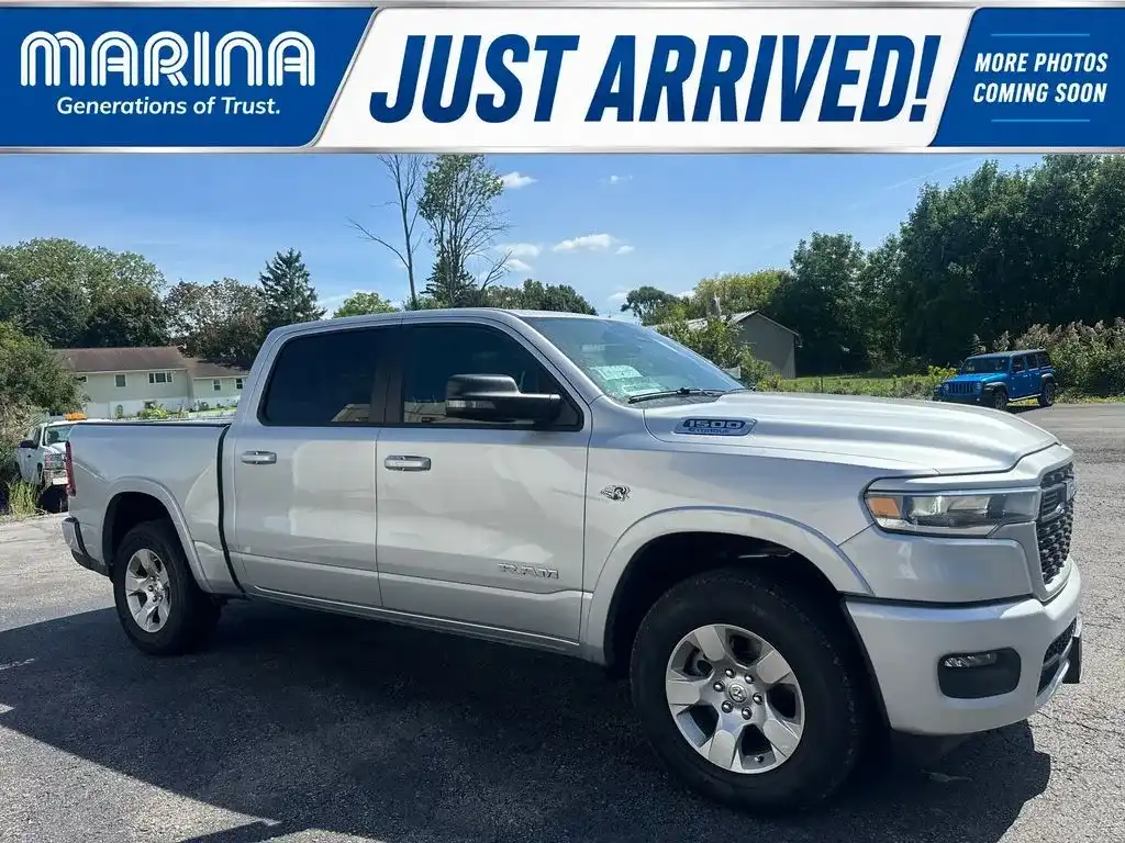 2026 RAM 1500 Big Horn/Lone Star 4WD Crew Cab 5'7's photo