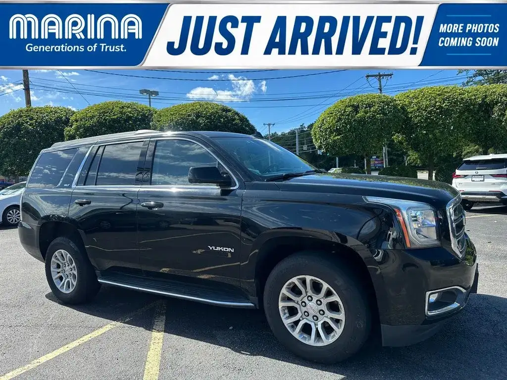 2020 GMC Yukon SLT 4WD photo 1