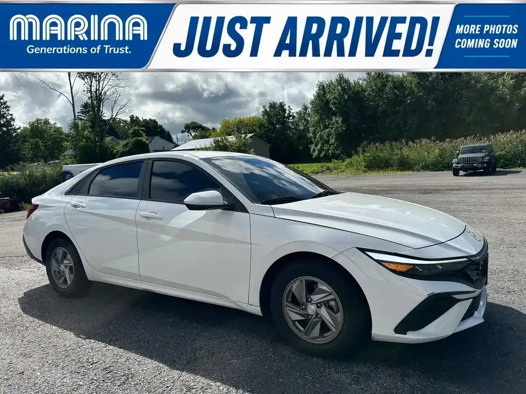 2025 Hyundai Elantra 2.0 SE IVT's photo