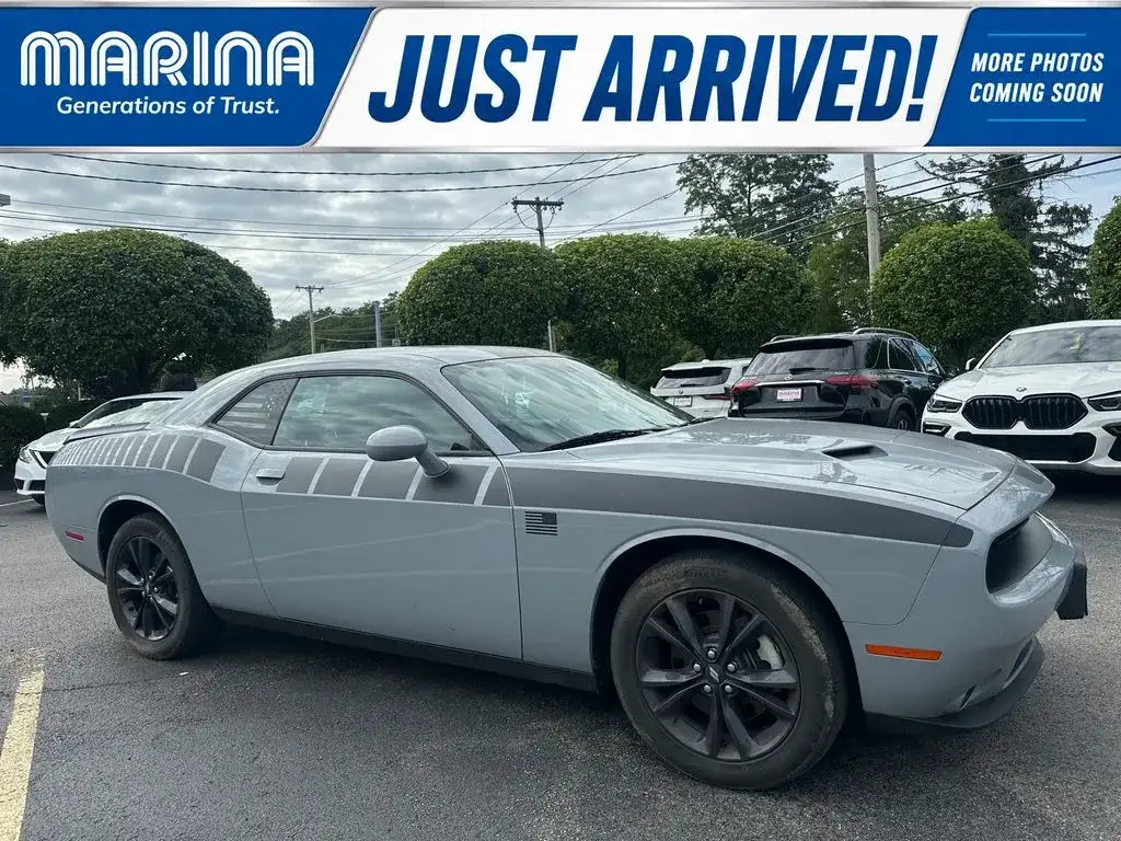 2021 Dodge Challenger SXT AWD Auto's photo