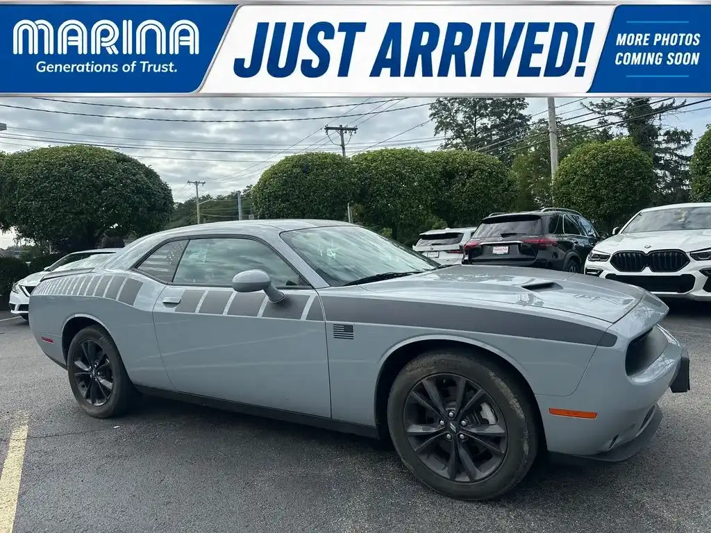 2021 Dodge Challenger SXT AWD Auto's photo