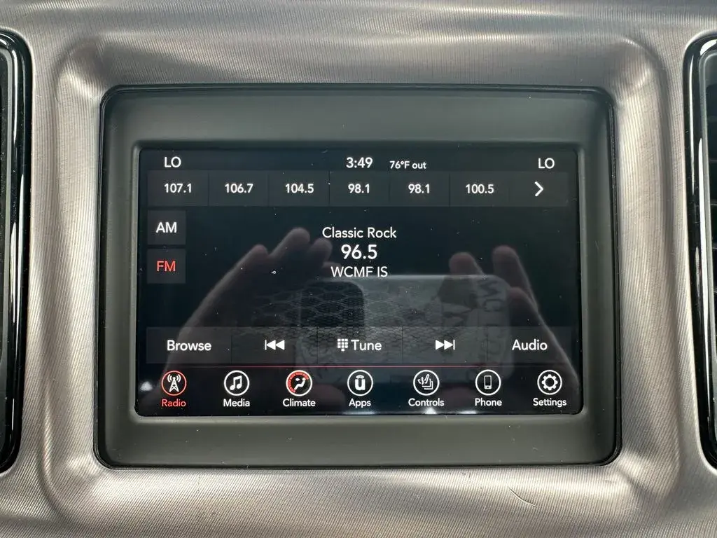 2021 Dodge Challenger SXT AWD Auto photo 4