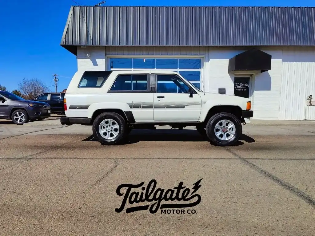 1986 Toyota 4Runner SR5 2D SUV 4WD Turbo's photo