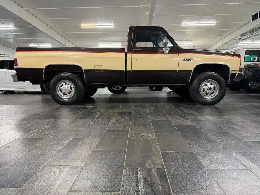 1986 GMC Sierra's photo