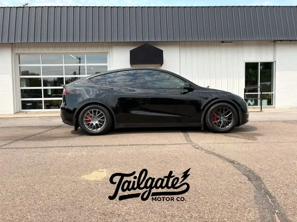 2023 Tesla Model Y Performance Dual Motor All-Wheel Drive's photo