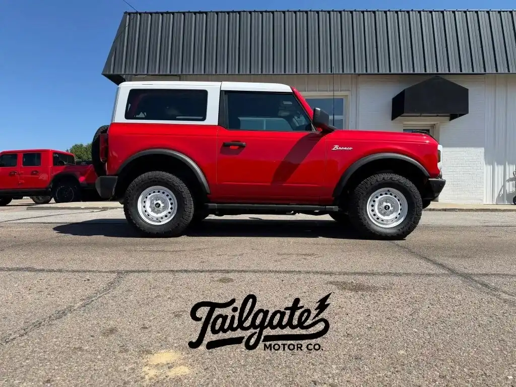 2023 Ford Bronco Base 4x4's photo