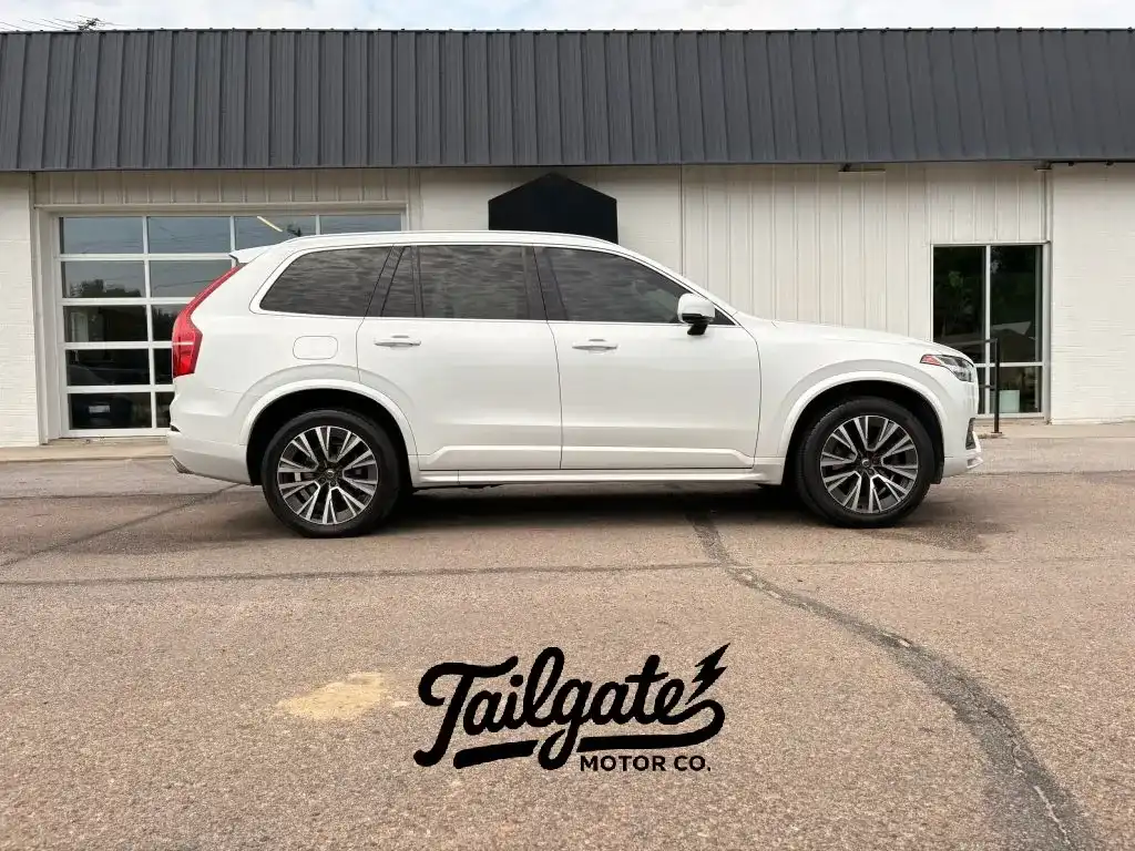 2020 Volvo XC90 T5 Momentum AWD's photo
