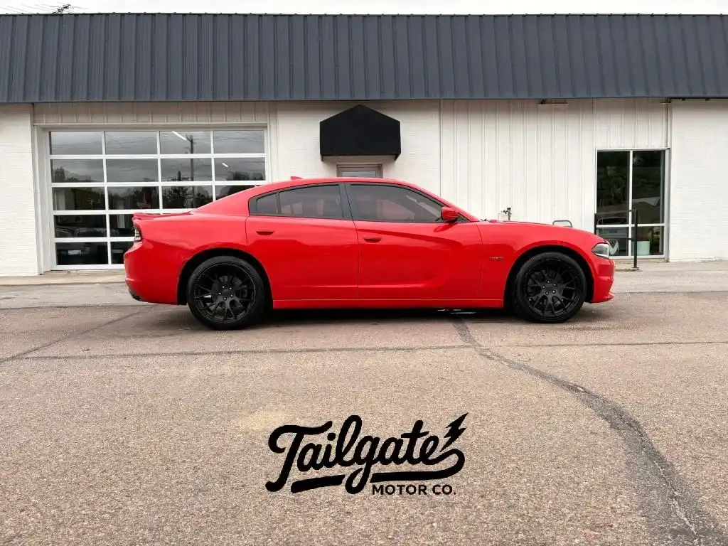 2016 Dodge Charger R/T's photo