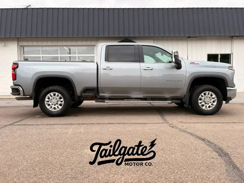 2024 Chevrolet Silverado HD LTZ 4WD Crew Cab Standard Box's photo