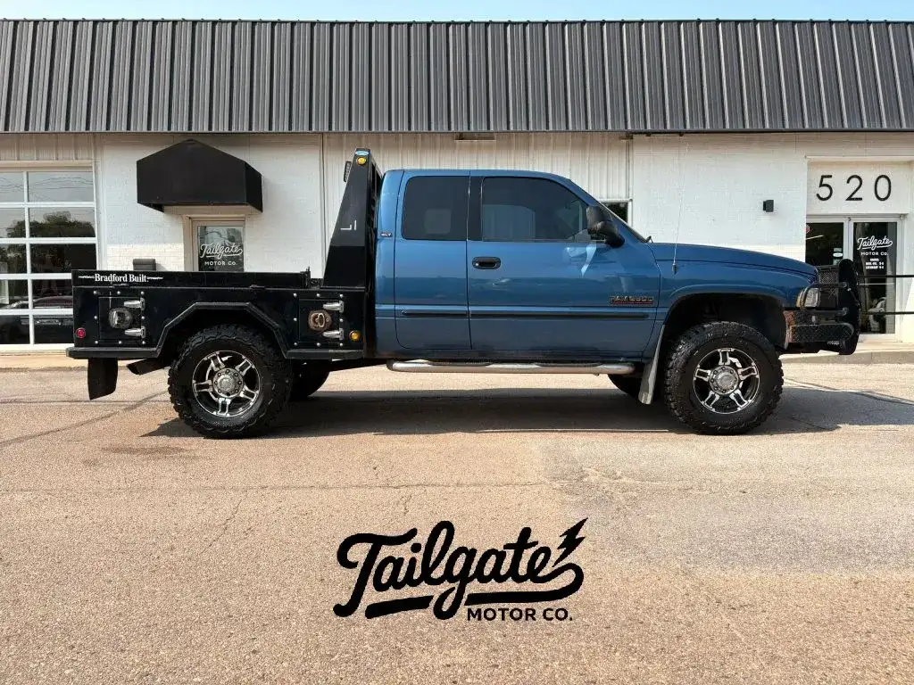 2002 Dodge Ram 2500 ST 4X4 QUAB CAB SWB's photo
