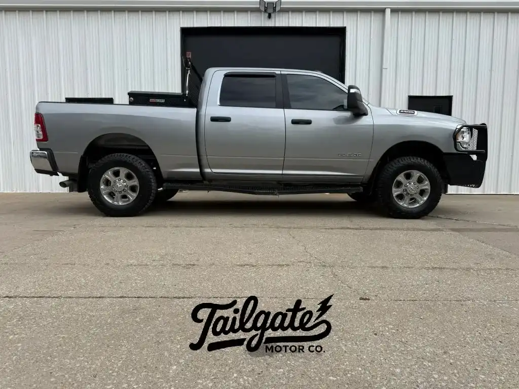 2023 RAM 2500 Big Horn 4X4 Crew Cab SWB's photo