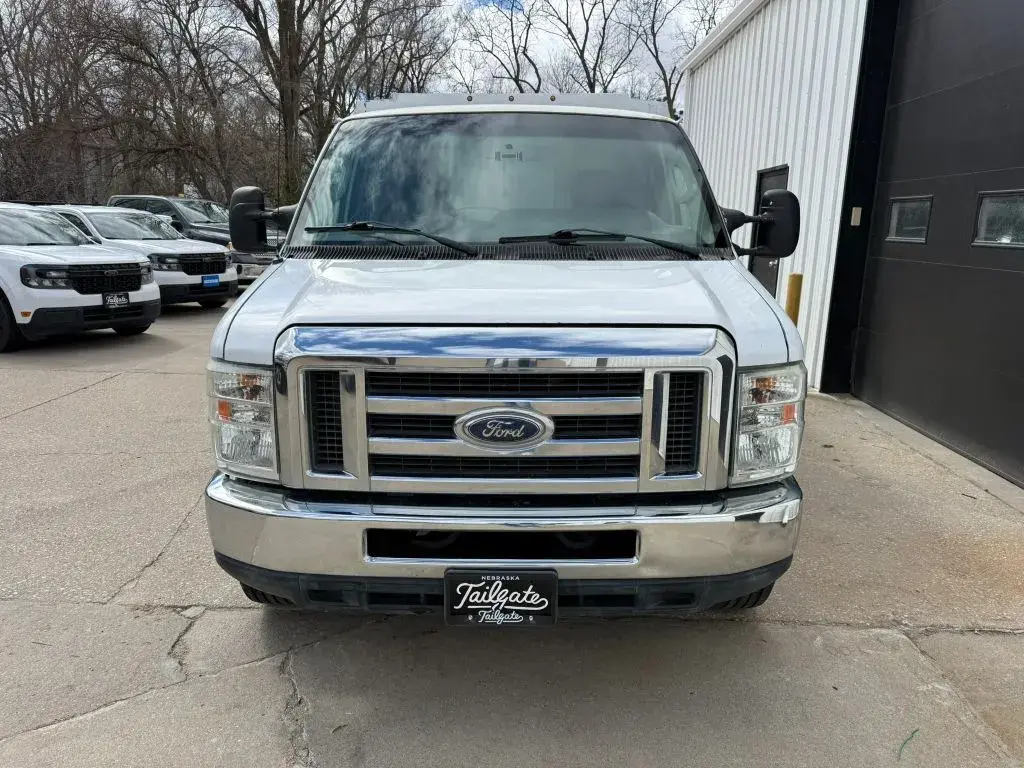 2012 Ford E-Series undefined photo 3