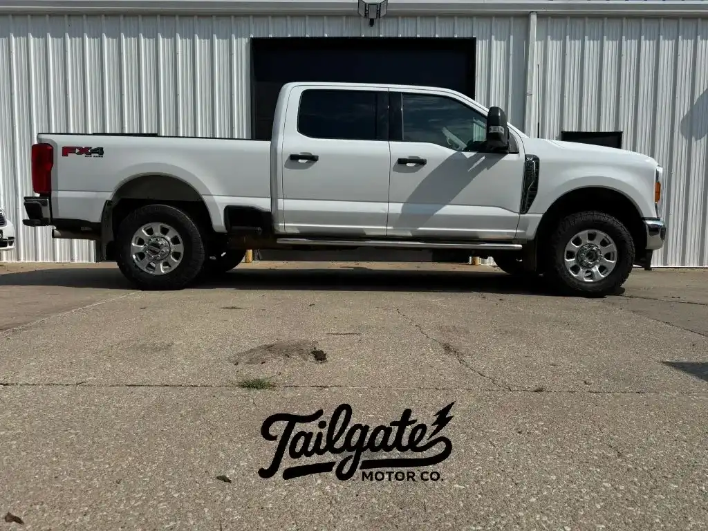2023 Ford F-250 XLT 4x4 Crew Cab 8' Box's photo