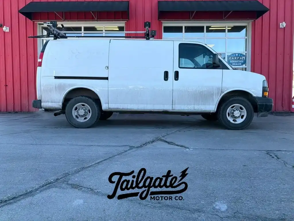 2021 Chevrolet Express 2500 Work Van HD's photo