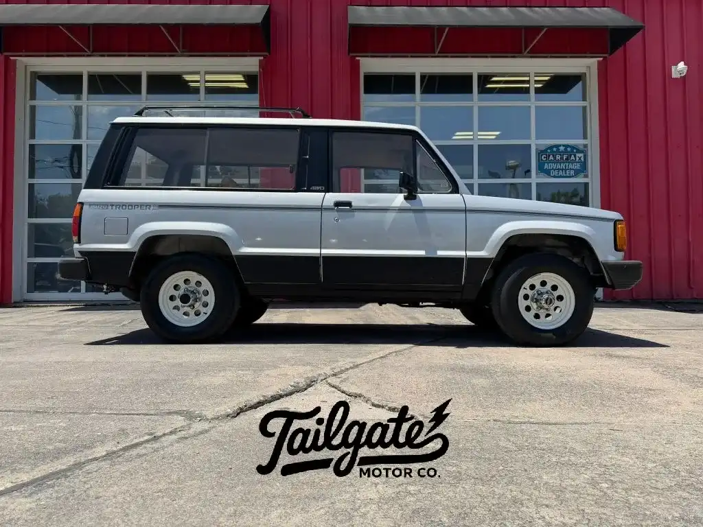 1986 Isuzu Trooper's photo