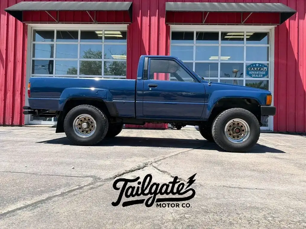 1986 Toyota Pickup's photo