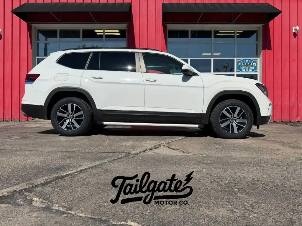 2022 Volkswagen Atlas 2.0T SE's photo