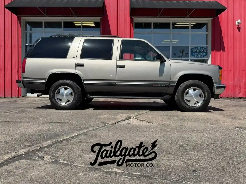 1999 GMC Yukon DENALI's photo