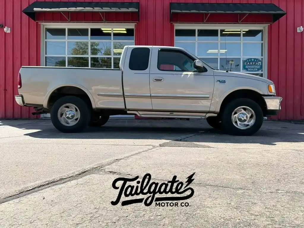 1998 Ford F-150 XL 4WD SuperCab SWB Styleside's photo
