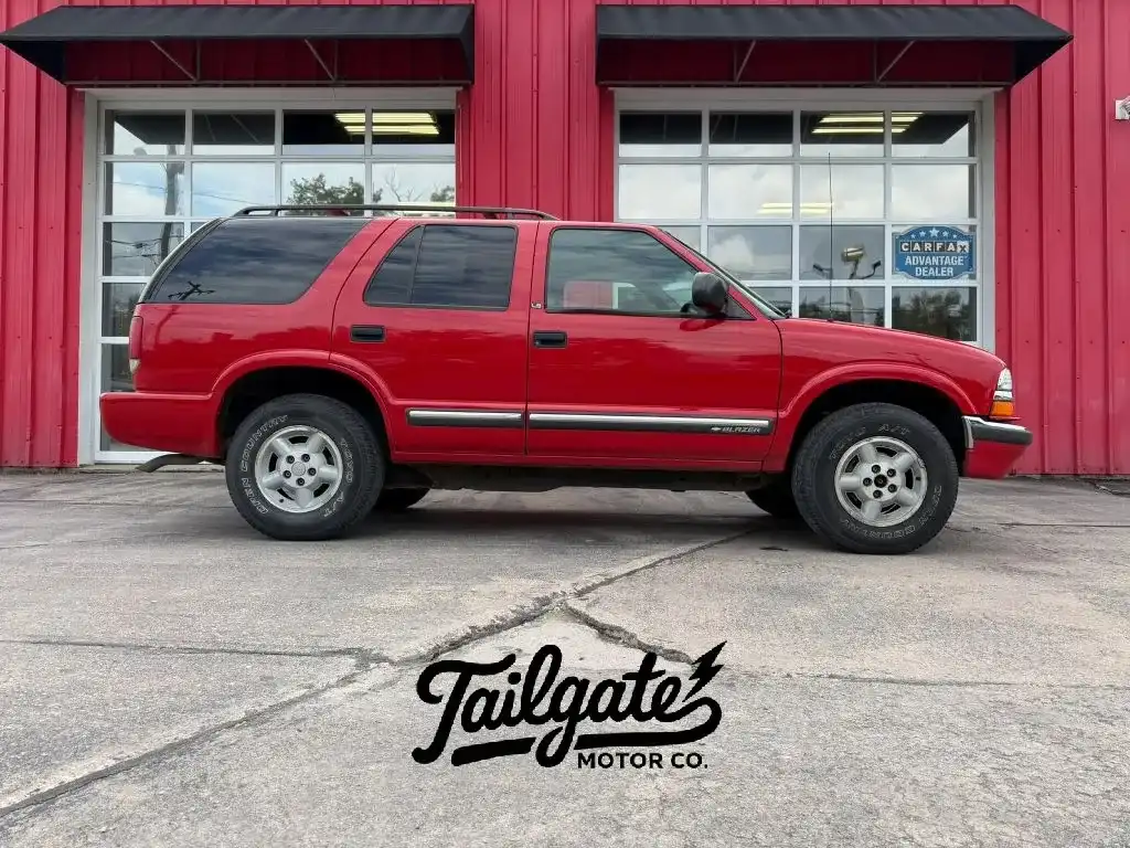 2000 Chevrolet Blazer LS 4WD's photo