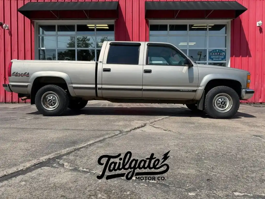 1999 Chevrolet K2500 CHEYENNE CREW CAB SWB's photo
