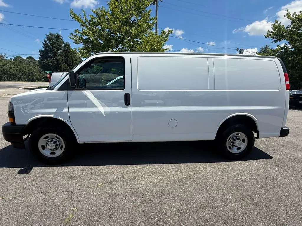 2021 Chevrolet Express 2500 Work Van HD photo 4