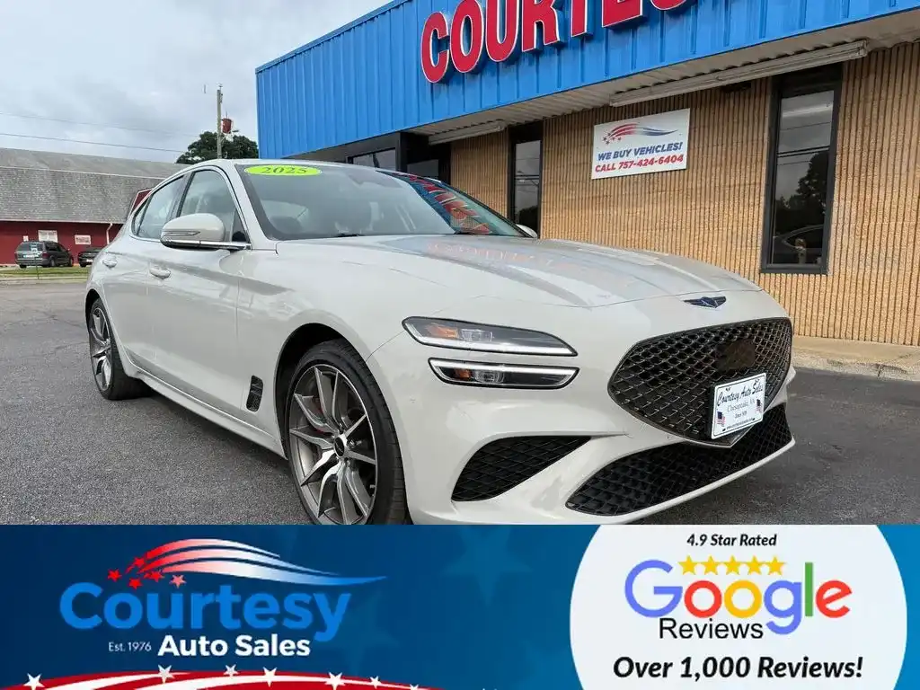 2025 Genesis G70 2.5T Standard's photo
