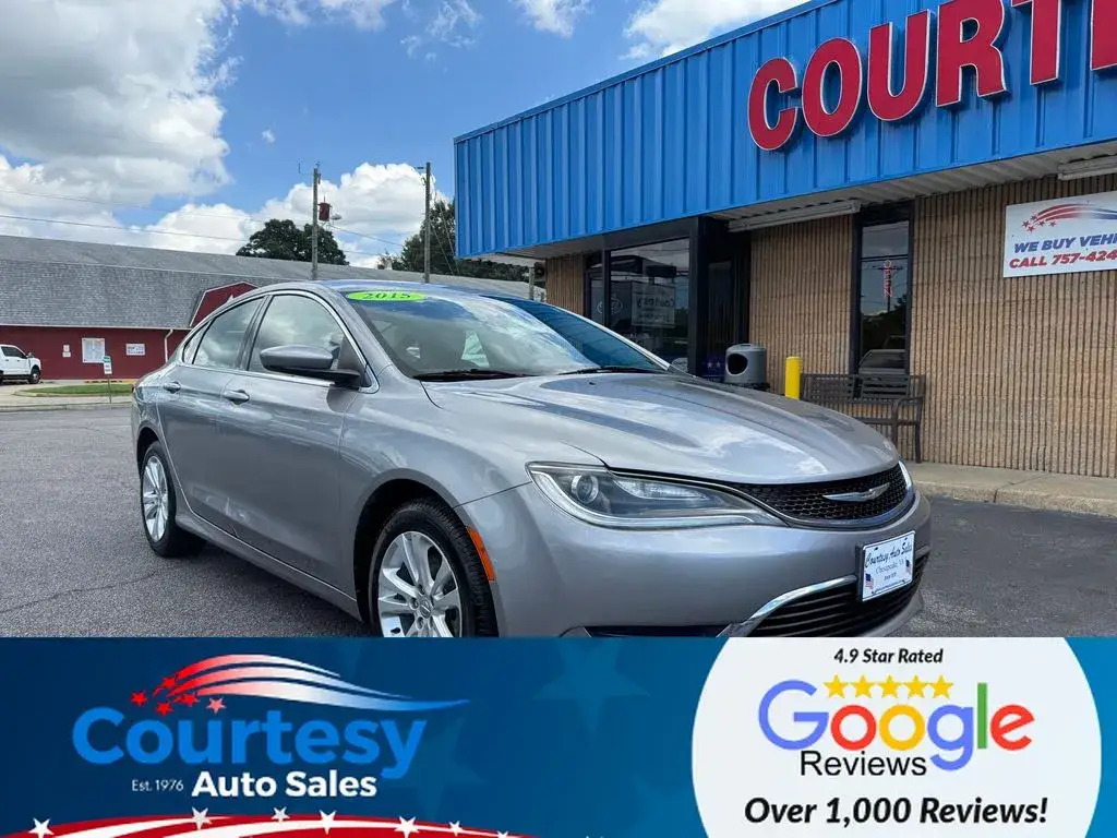 2015 Chrysler 200 Limited photo 1