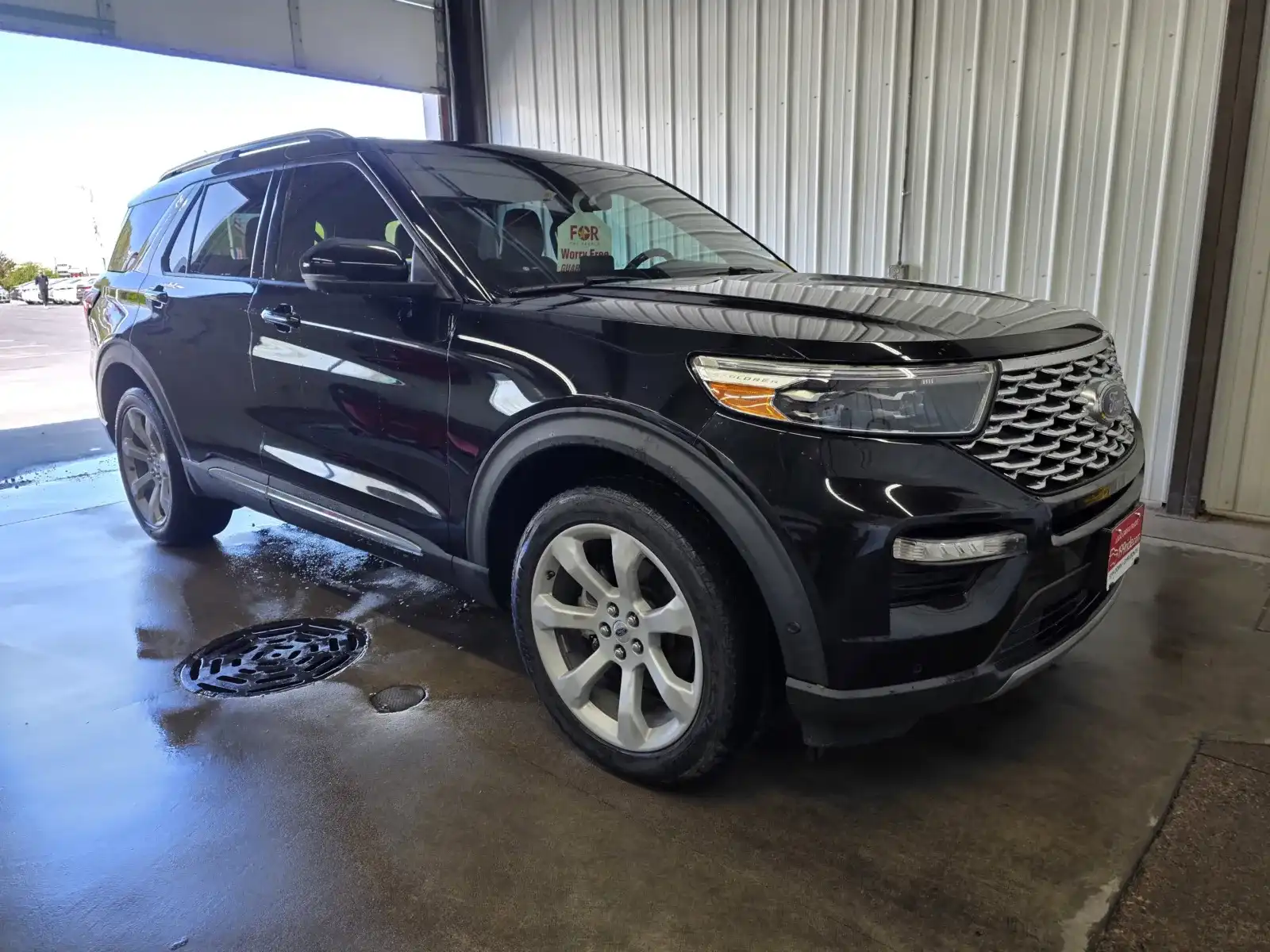 2020 Ford Explorer Platinum 4WD's photo