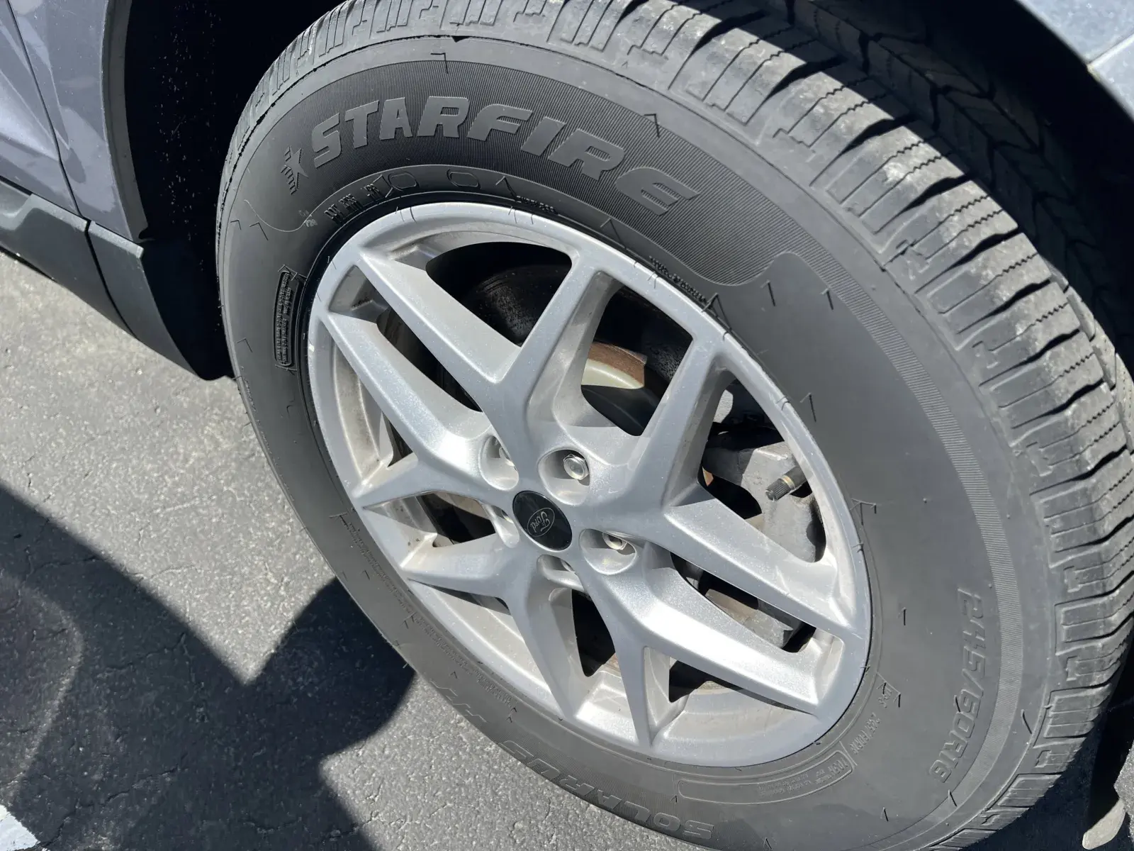 2023 Ford Edge SEL AWD photo 5