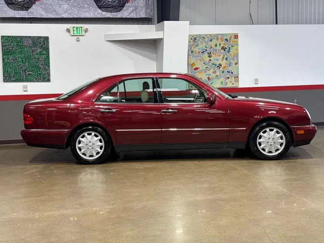 1999 Mercedes-Benz E-Class E 320 photo 4