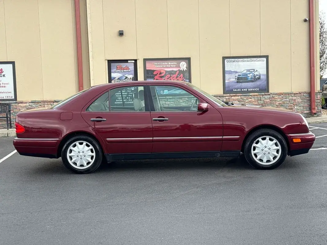 1999 Mercedes-Benz E-Class E 320 photo 5