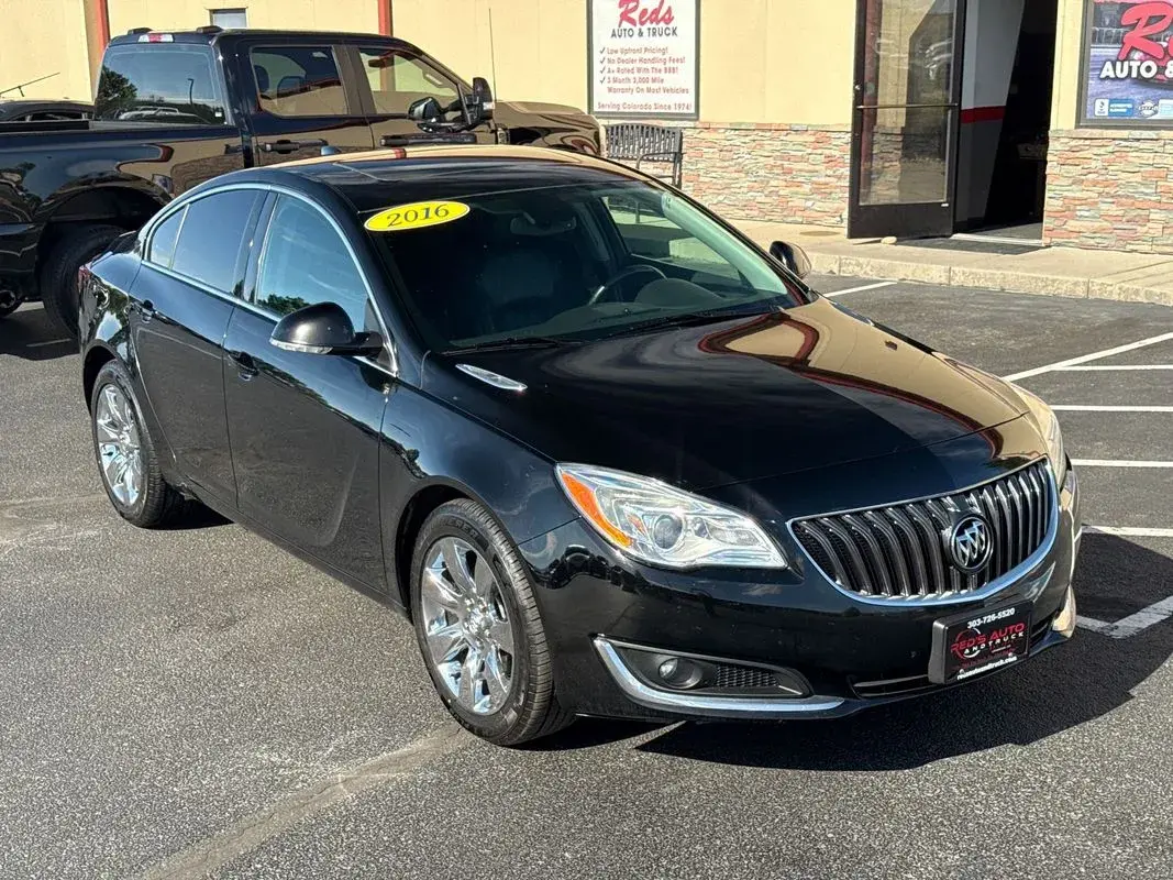 2016 Buick Regal AWD photo 4