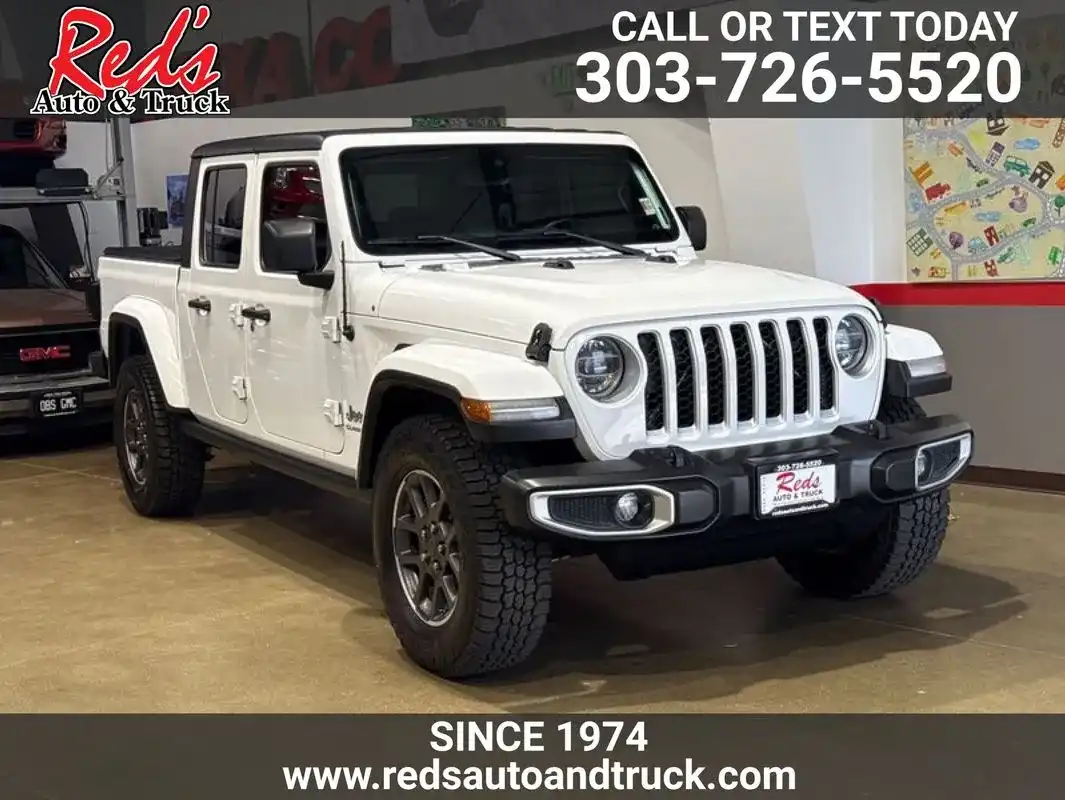 2021 Jeep Gladiator Overland's photo