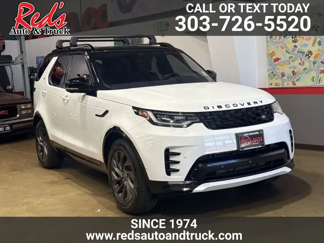 2022 Land Rover Discovery S R Dynamic's photo
