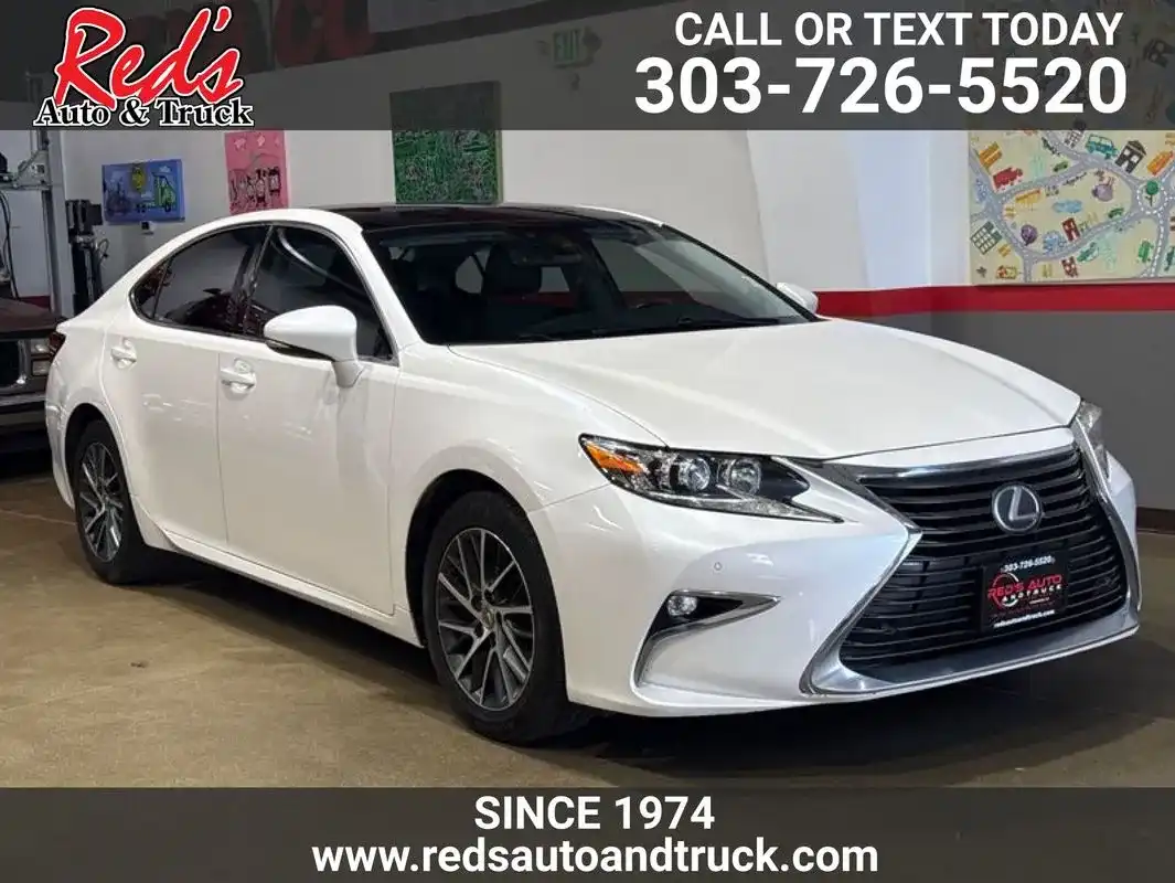 2017 Lexus ES 350 350's photo