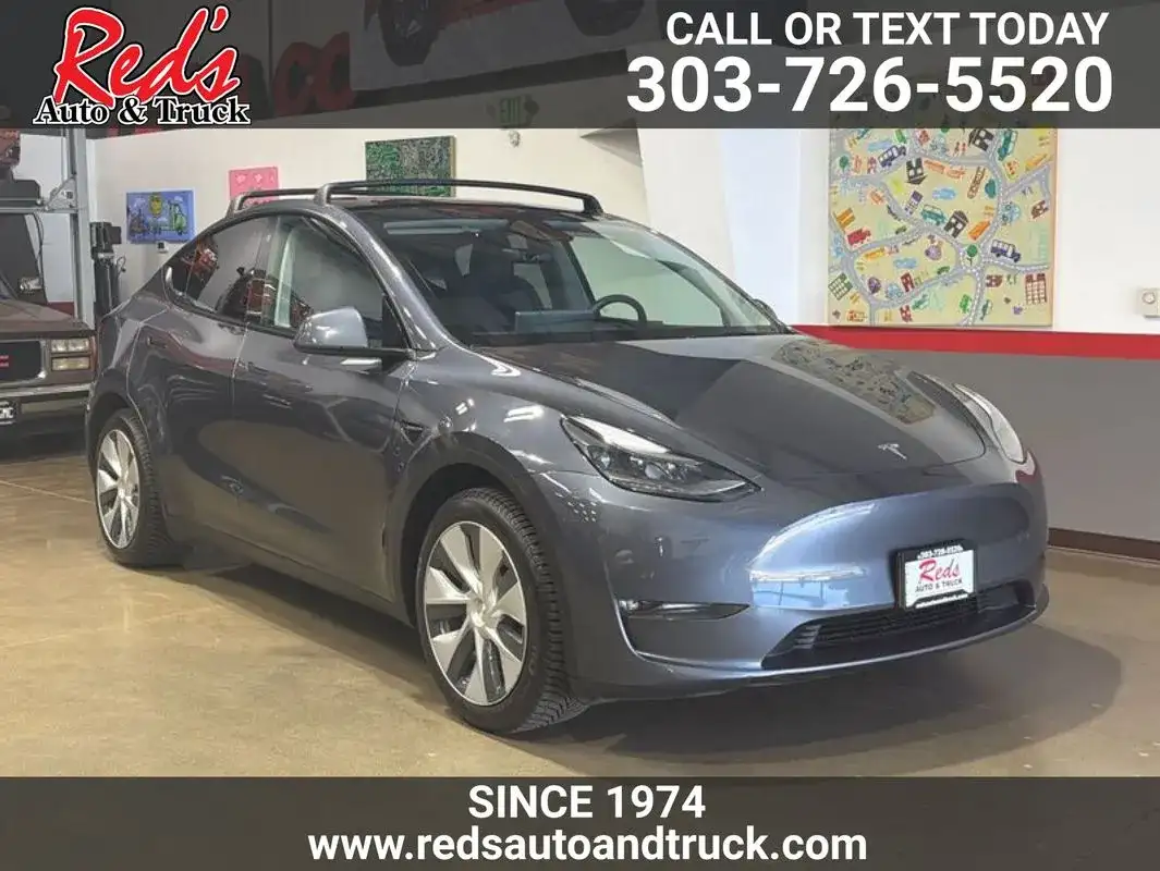 2023 Tesla Model Y Long Range Dual Motor All-Wheel Drive's photo