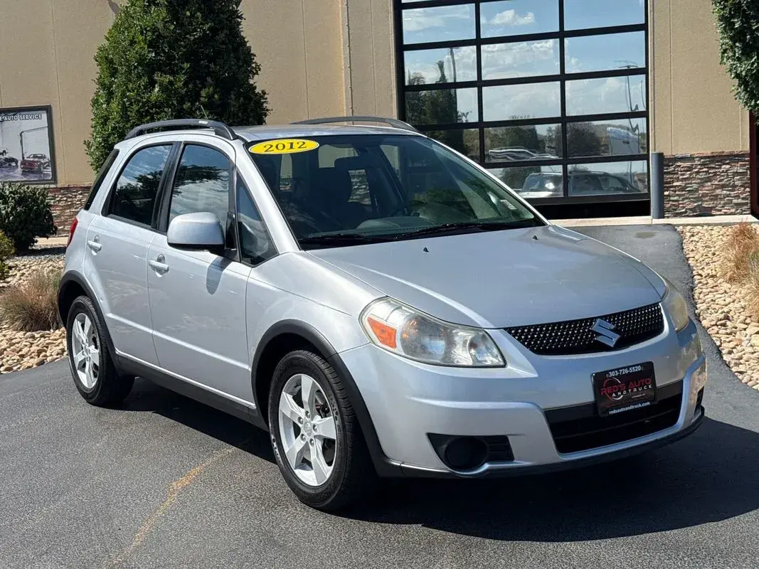 Vehicle Image 2