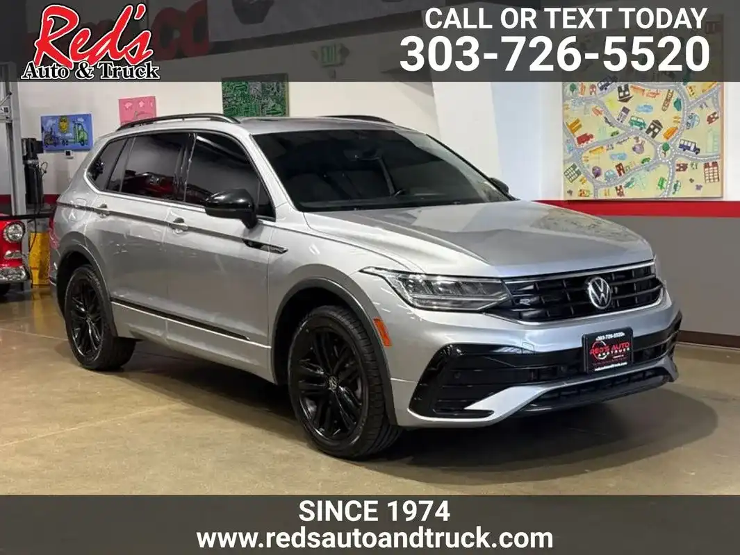 2022 Volkswagen Tiguan 2.0T SE R-Line Black 4Motion's photo