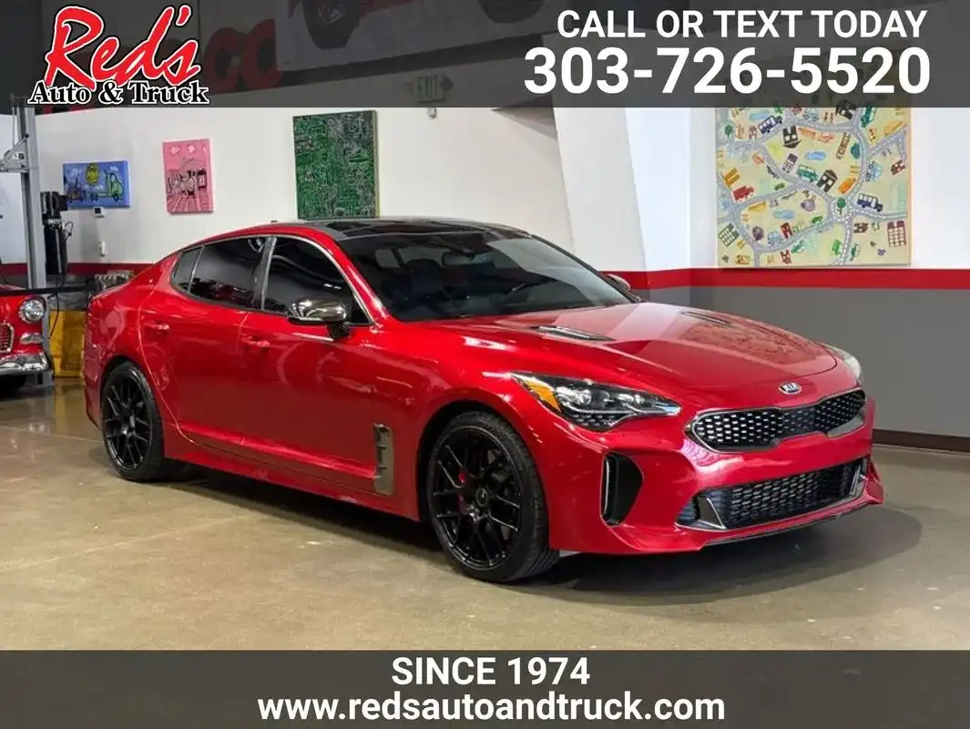 2019 Kia Stinger GT1 AWD's photo