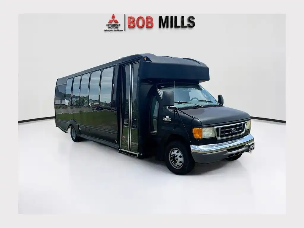 2007 Ford E-Series's photo