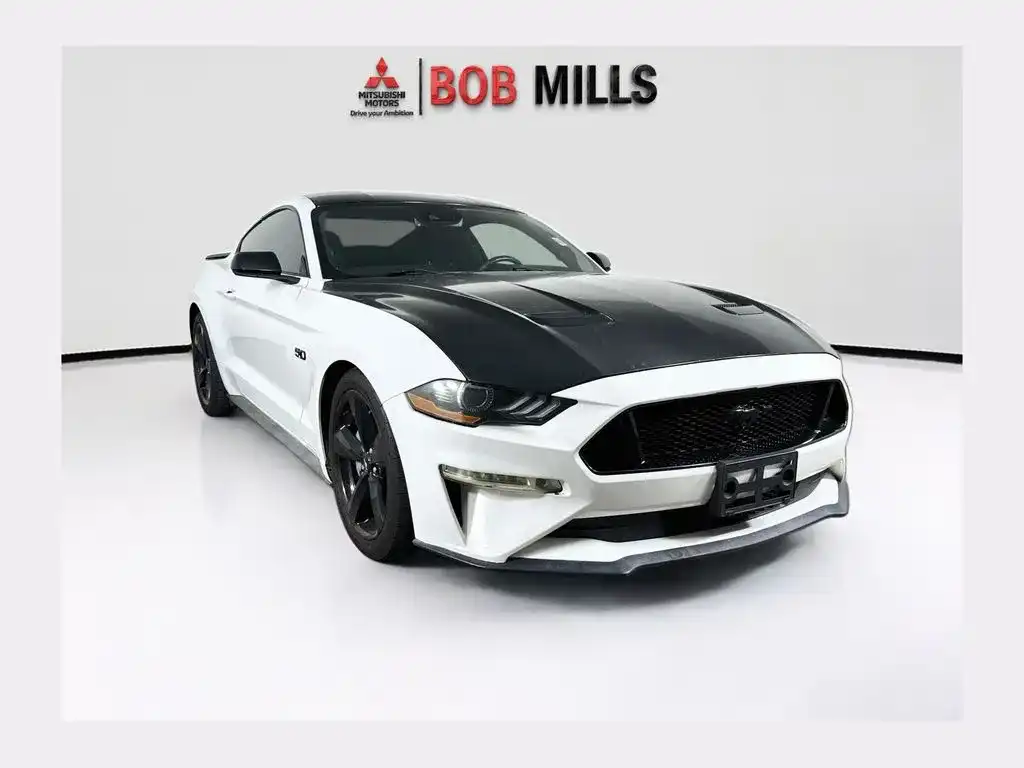 2022 Ford Mustang GT Coupe's photo