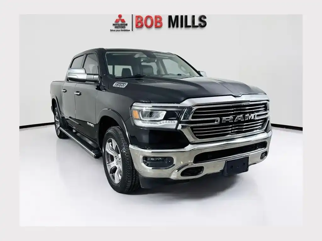 2020 RAM 1500 Laramie 4x4 Crew Cab 5'7's photo