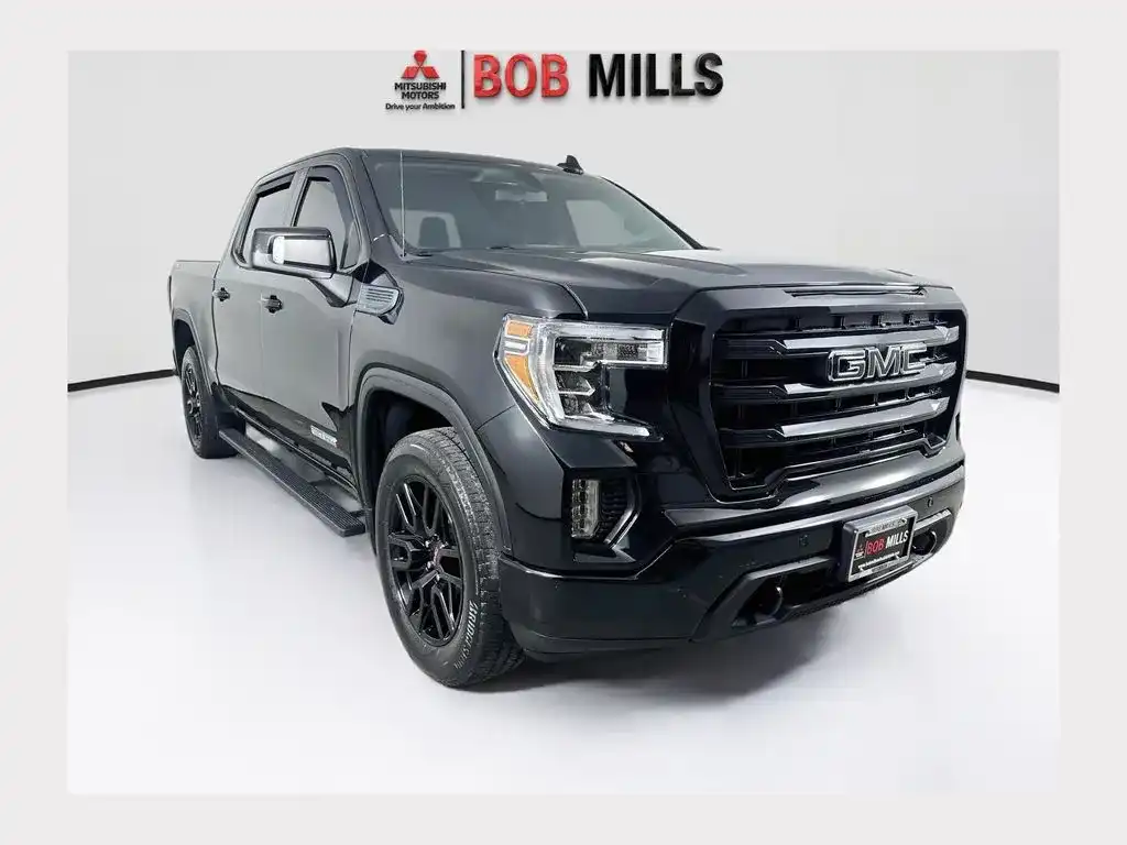 2022 GMC Sierra 4WD Crew Cab Standard Box Elevation's photo